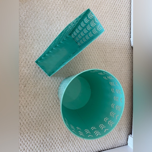 Trash Can/Folder Set (Target) - Picture 2 of 3